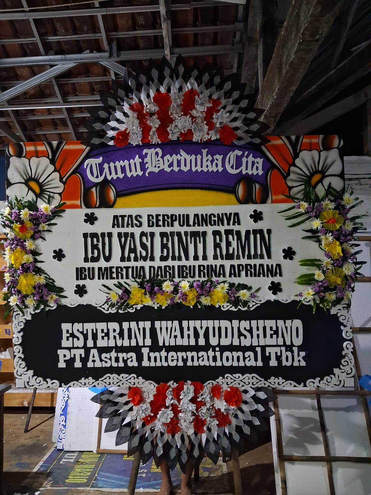 Bunga papan berduka cita
