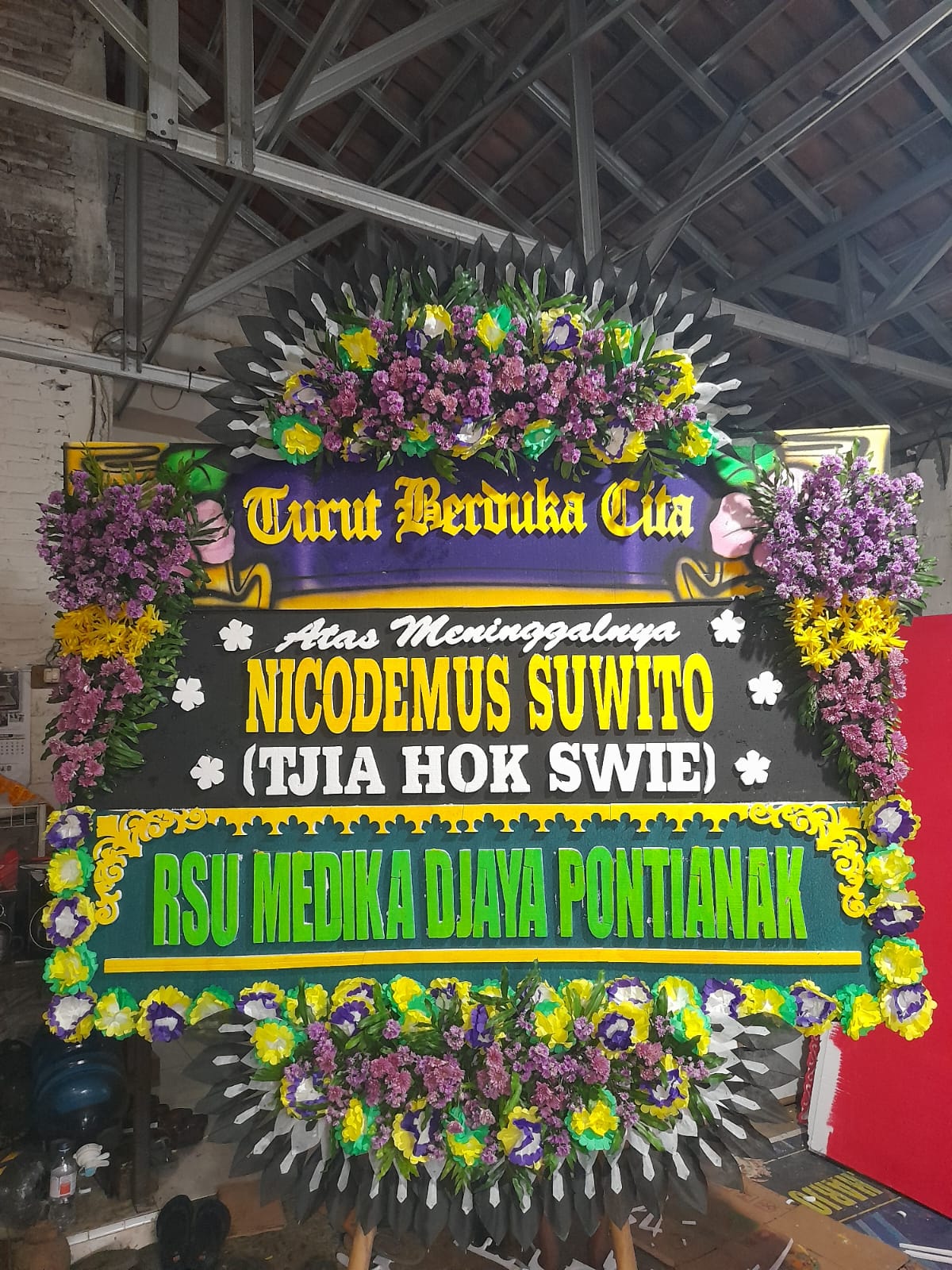 Bunga papan berduka cita